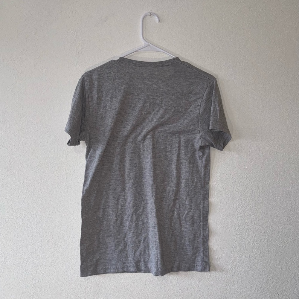 Simple Grey Top - Picture 3 of 3